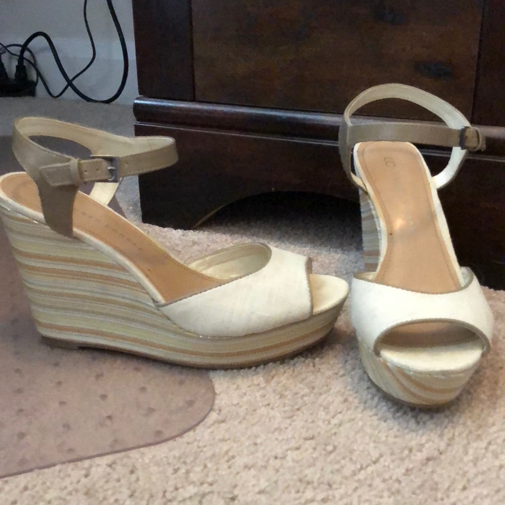 LC by Lauren Conrad Wedges